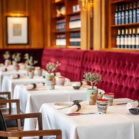 Bellevue Palace 5* Берн