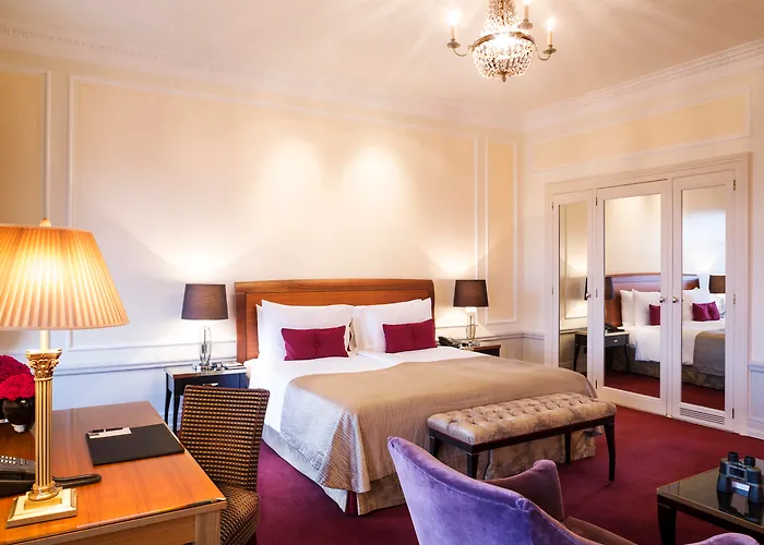 Bellevue Palace 5* Берн