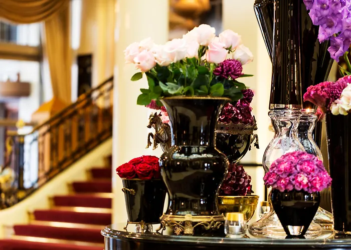 Bellevue Palace Готель 5*